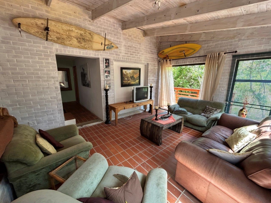 4 Bedroom Property for Sale in Noorsekloof Eastern Cape